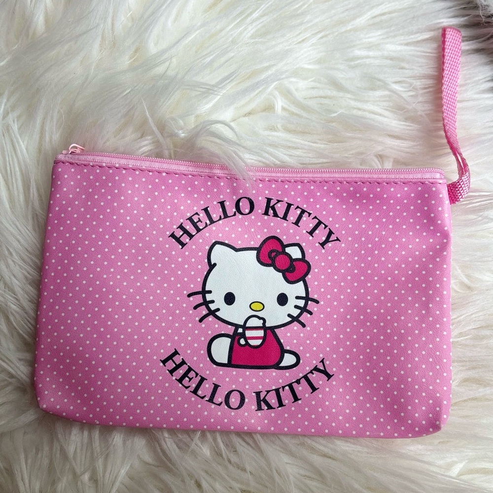 Hello Kitty wristlet Pouch